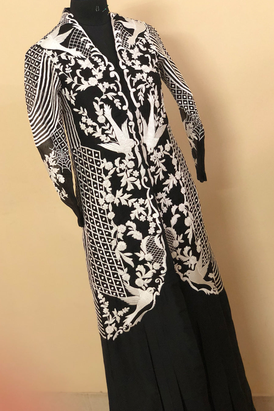 Bird embroidered long jacket